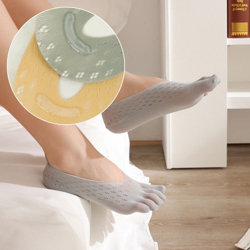 Uusia naisten varvassukkia