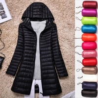 Kevyt puolipitkä takki naisille