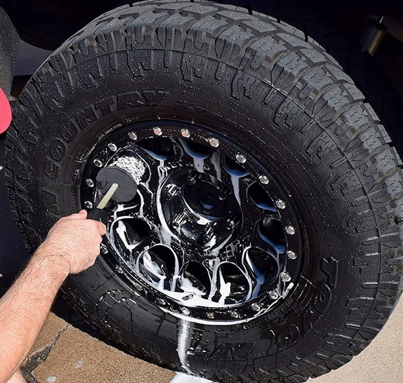 Premium Non-Scratch Microfiber Wheel & Rim Detailing Brush