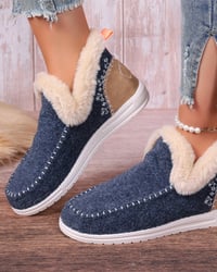 Lässige, warme flache schuhe mit patchwork-muster in einheitlicher farbe
