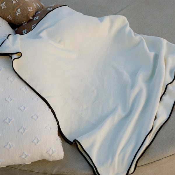 10_60aa5f36-25fc-4102-aee7-548e7579e1d0