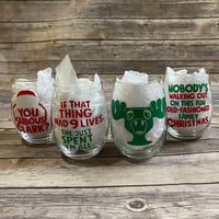 Weingläser ohne Stiel mit Weihnachtsferien-Motiv