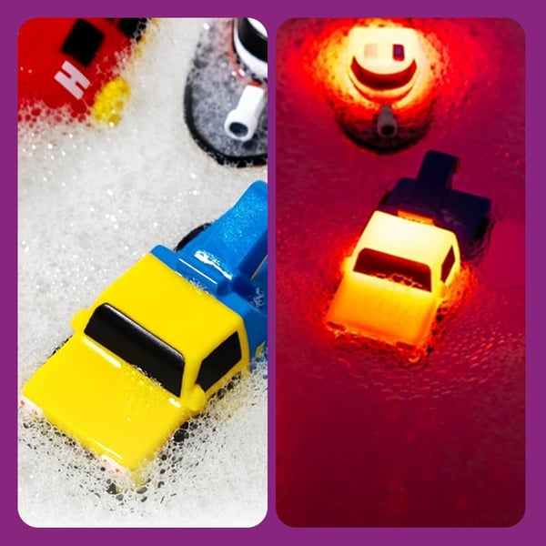 Light-up car bath toy