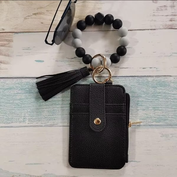 Upsell-Fashionable Silicone Keychain Wallet
