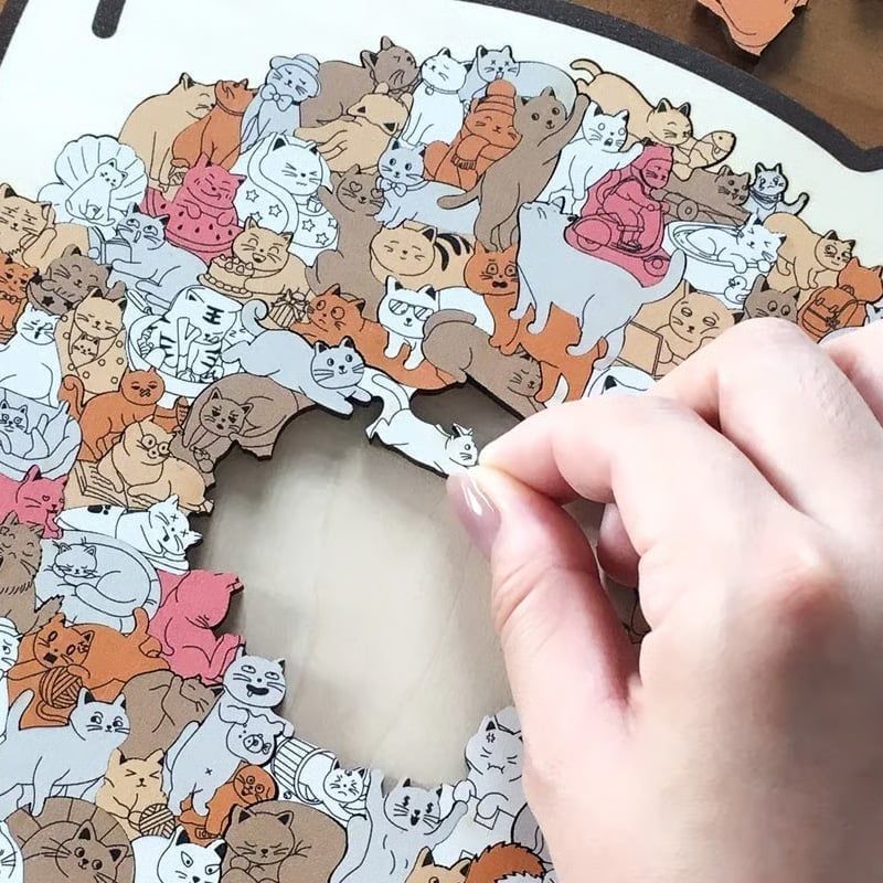 135-Piece Cat-Shaped Wooden Puzzle