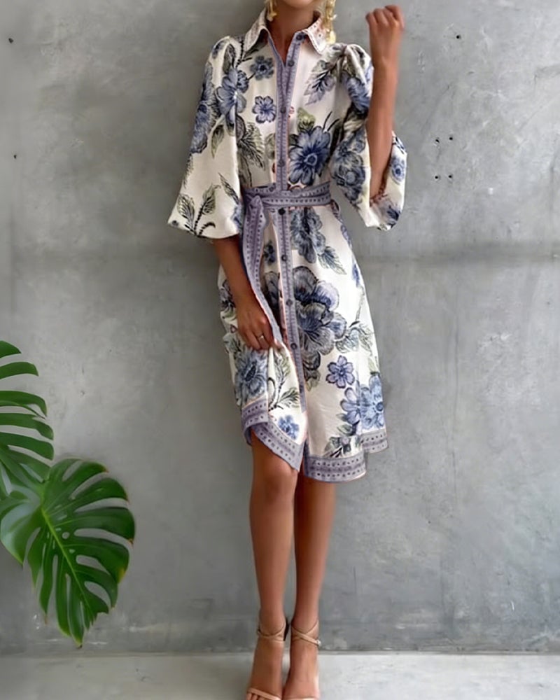 Bedrucktes Kleid mit Laternenärmeln und Reverskragen