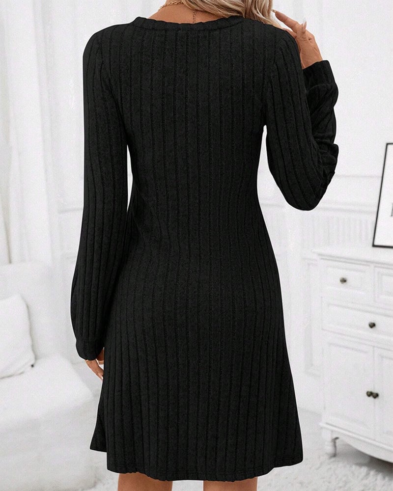 Ribstrikket slim fit kjole