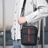 Umhängetasche für Herren aus weichem PU-Leder