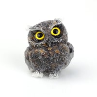Naturlig kristall grus epoxi uggla prydnad