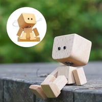 Skakande träfigur-man