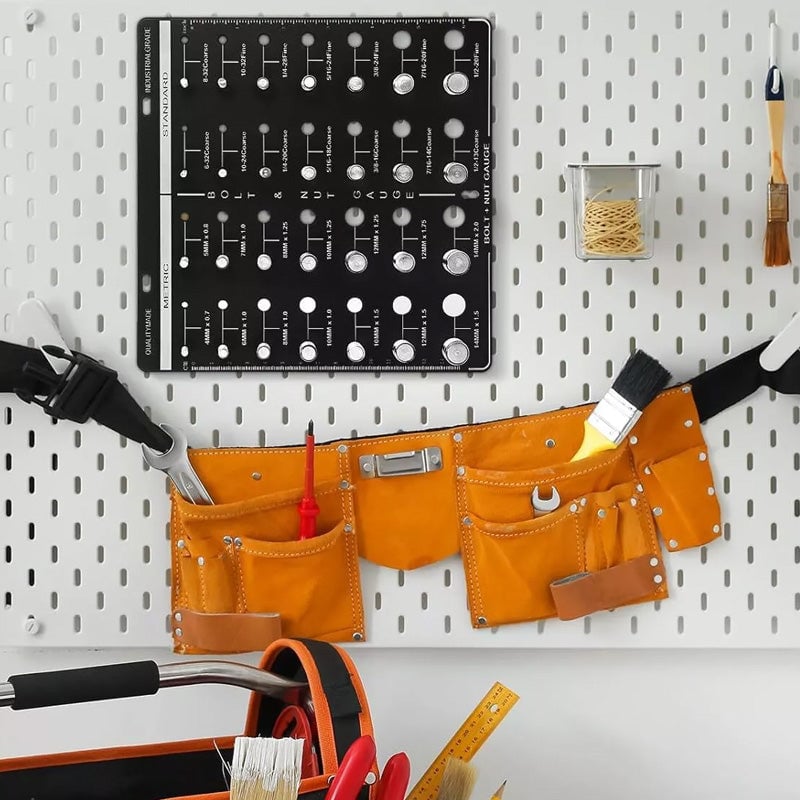 Screw & Thread Size Gauge – 28-Hole Square Checker