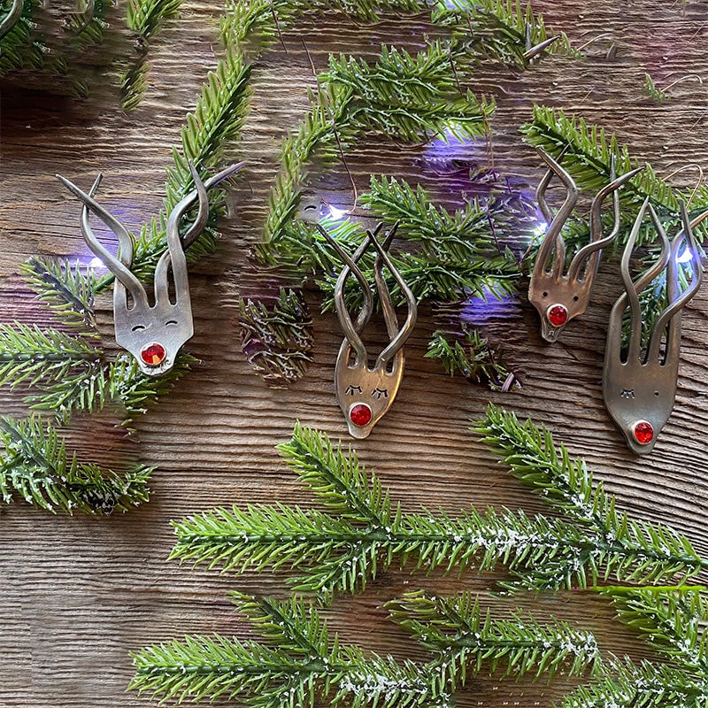 Morsom gaffel reinsdyr ornament