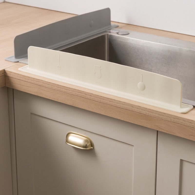 Silicone water retaining plate for sink