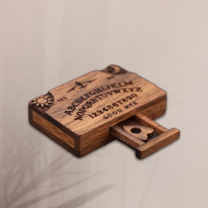 Miniatur-Spiritusbrett mit Schublade