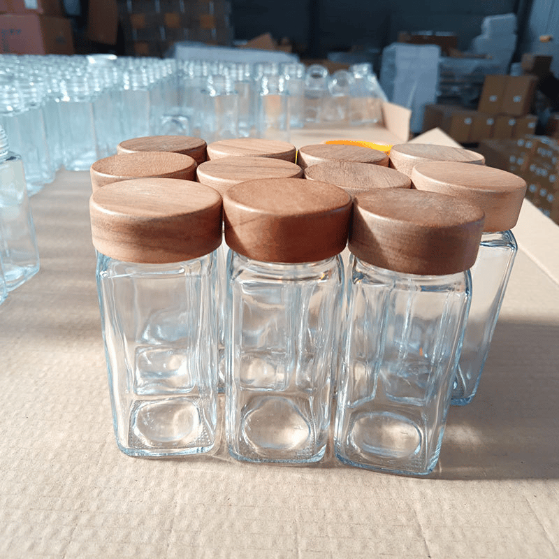 Quadratisches Gewürzdosen-Set