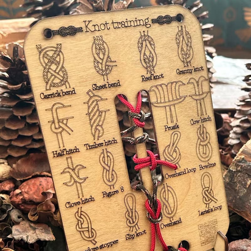 Knotting training board