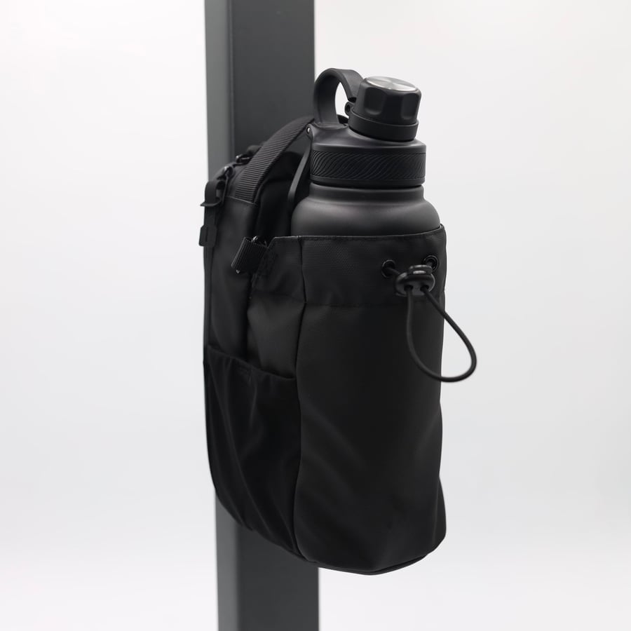 Saker Magnetic Gym Bag