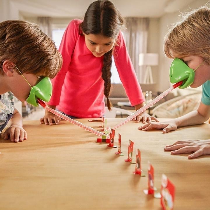 Chameleon Tongue Shooting Game