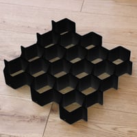 Wabenförmige Schubladenteiler-Organisation
