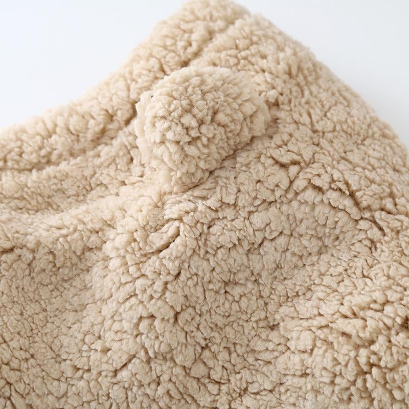 Warme pluchen berenmuts met gezichtsbescherming