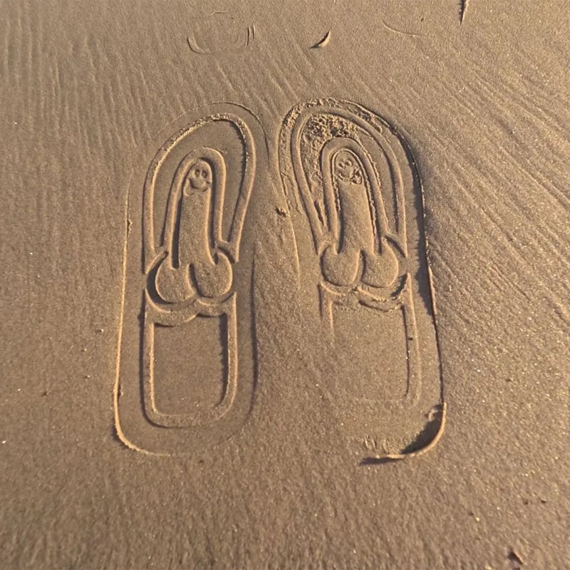【Vorverkauf】Versteckte Unisex-Penis-Flops