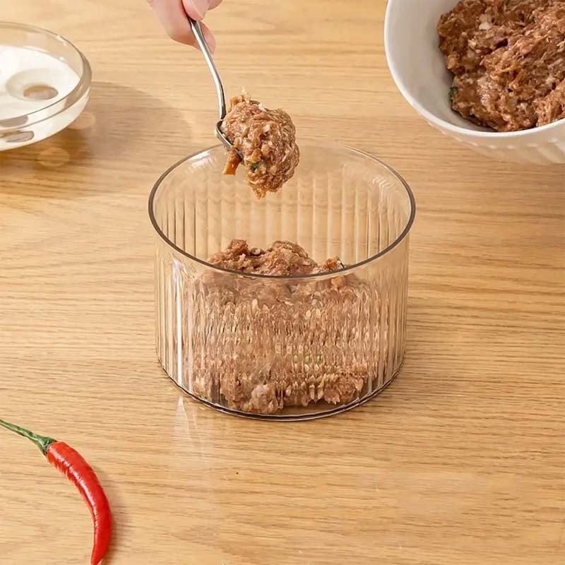 Manual one-piece household meatball maker