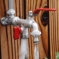 Robinet double sortie en alliage de zinc pour jardinage