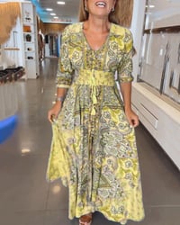 Robe de vacances à col en V et manches 3/4