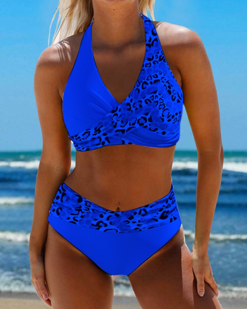 Halterneck bikini med delvist leopardprint