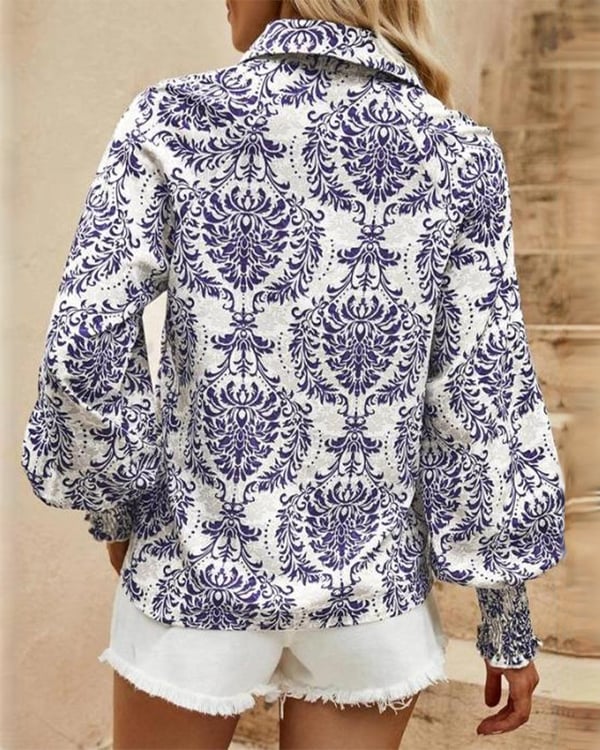 Blouse avec des Détails de Boutons Rétro et des Petits Motifs Floraux