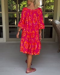 Robe ample imprimée à manches cloche