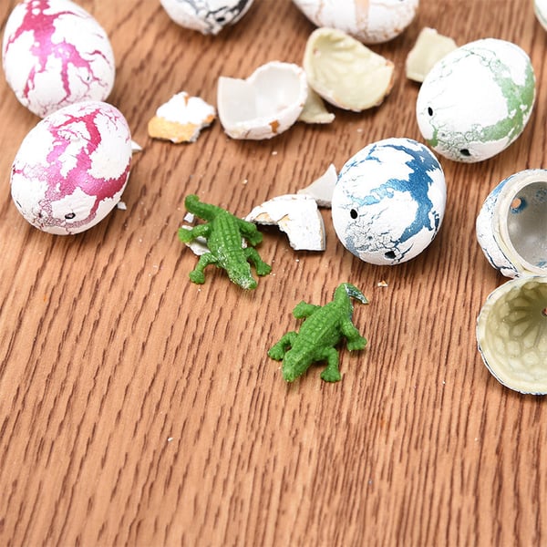 Magisk klekking Dyrking av dinosaur egg