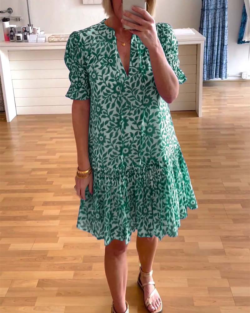 Robe plissée à imprimé floral et manches bouffantes