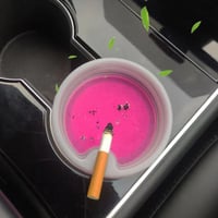 Auto-Einweg-Aschenbecher