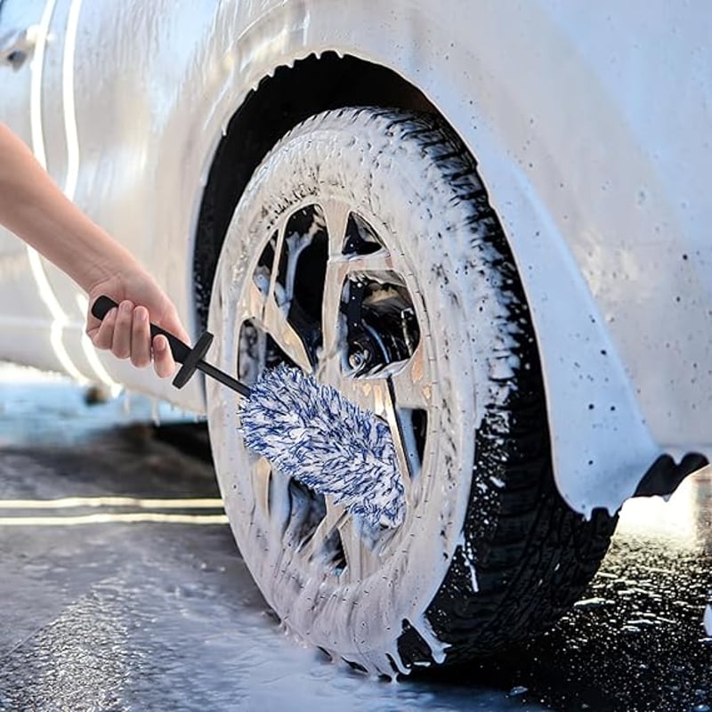 Premium Non-Scratch Microfiber Wheel & Rim Detailing Brush