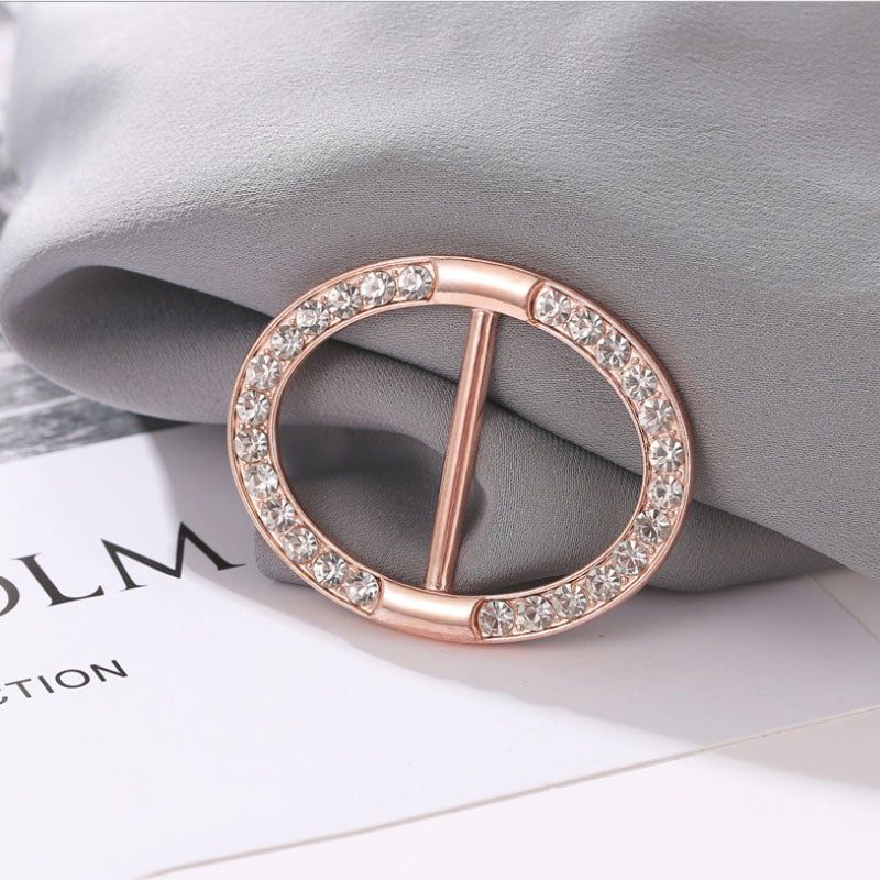 Oval decorative accessory buckle