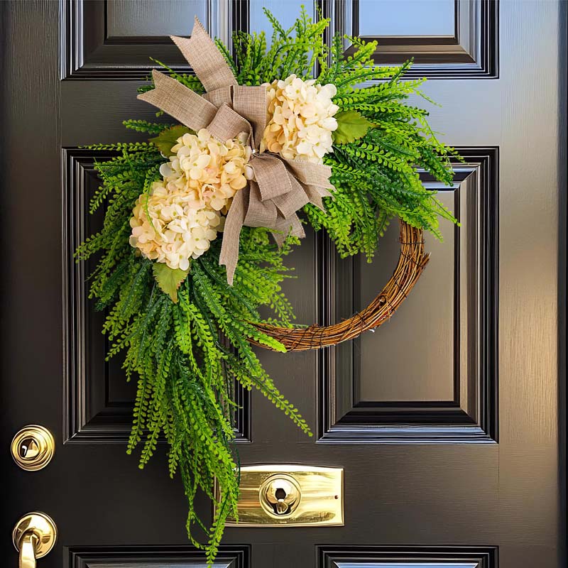 Garden-Style Hydrangea Wreath