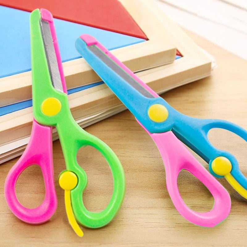 Kindersichere Kunststoffschere