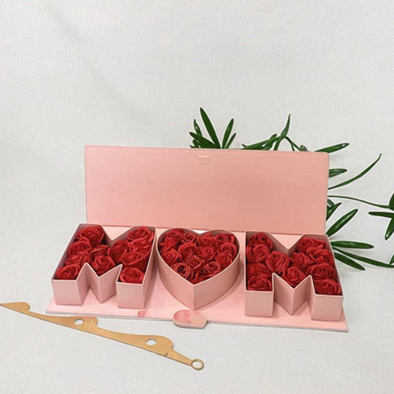 "MOM" Letter Rectangular Gift Box