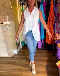 Sleeveless lapels shirred top