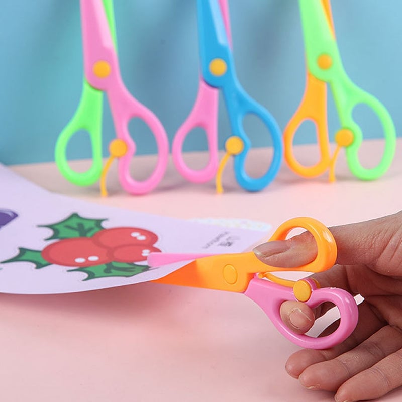Kindersichere Kunststoffschere