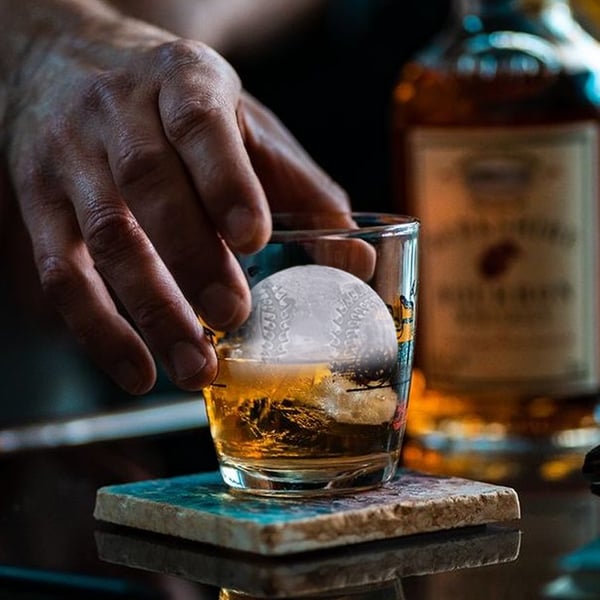 6a43bd37-de83-4a2b-2835-7947a05f7000