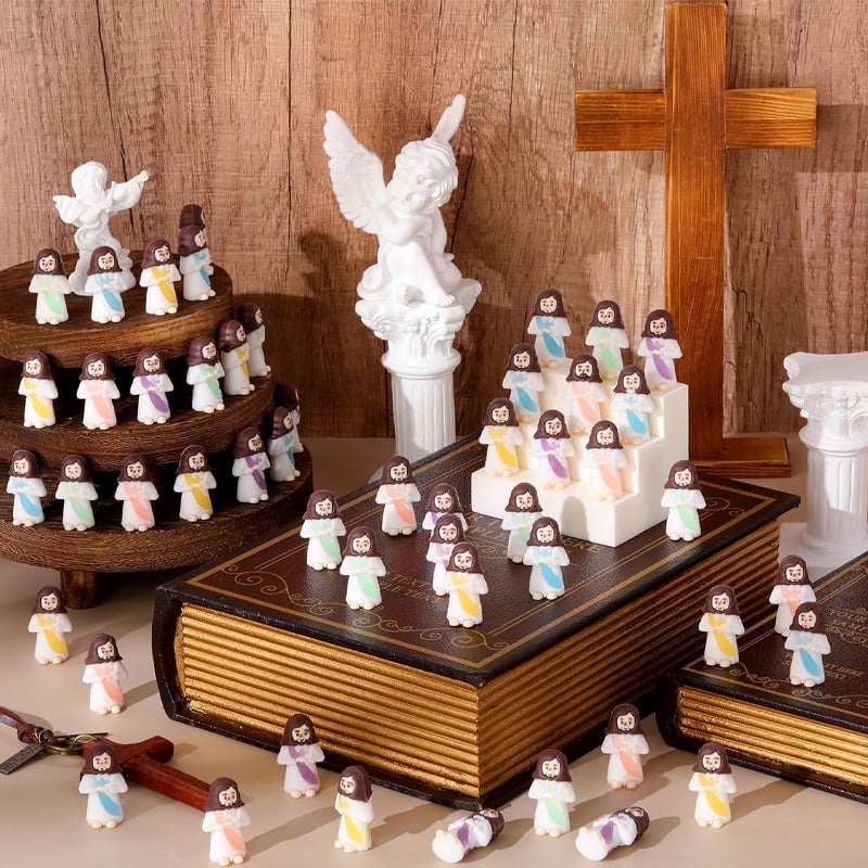 Glow in the Dark Mini Jesus Figurines with Bible verse Cards (5 pcs)