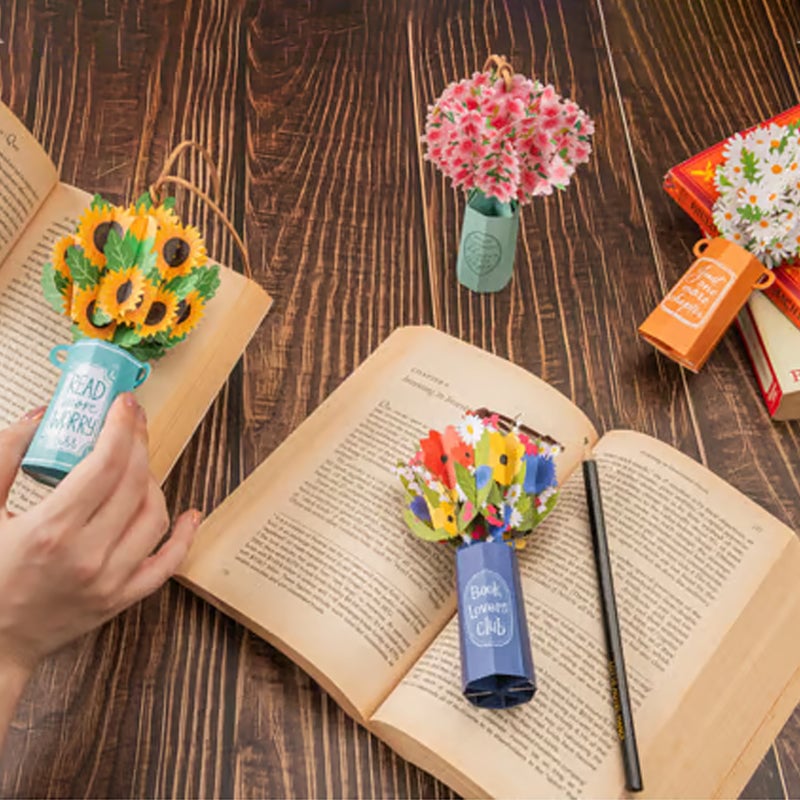 Pre-sale for two weeks-Elegant Bouquet Pop-Up Bookmark