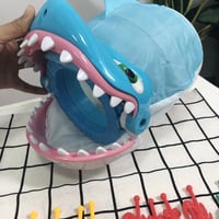 🦈🦈 Haibissspiel - Passen Sie auf Ihre Finger auf!