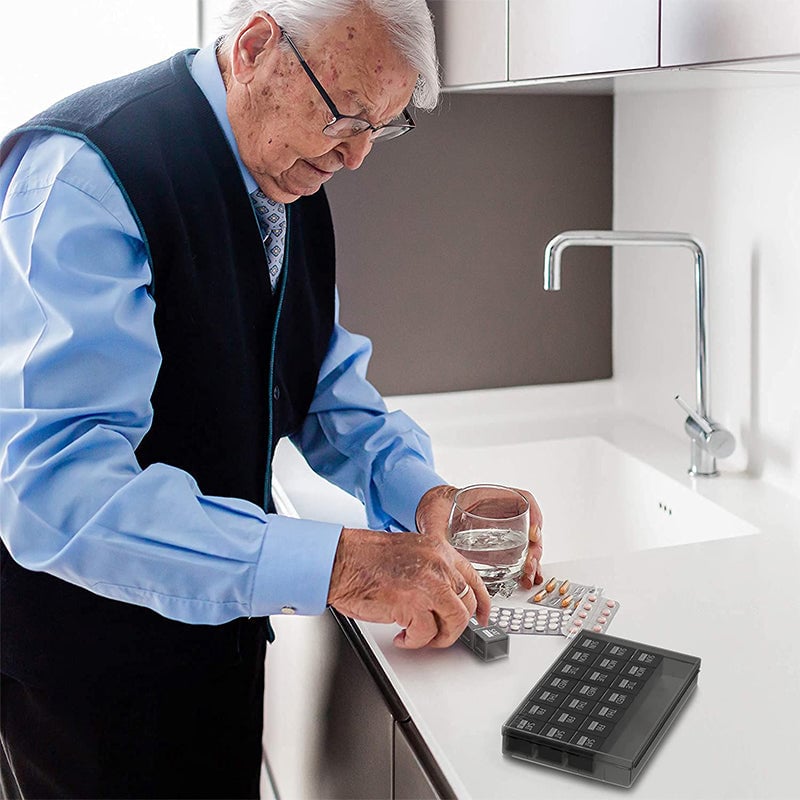 28-Compartment Large-Capacity Portable Pill Organizer