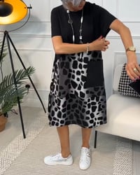 Robe imprimée à manches courtes et col rond