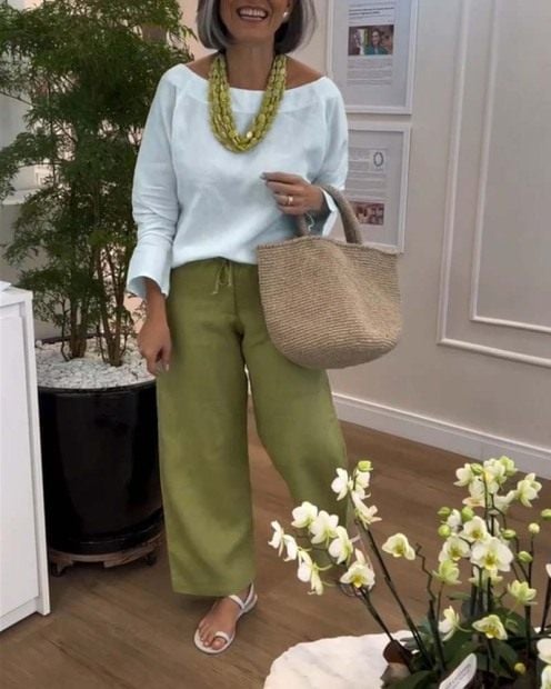 Top Simple avec Col Rond, Couleur Uni et Manches Longues