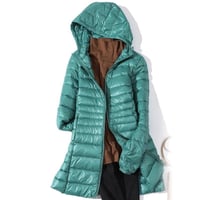 Kevyt puolipitkä takki naisille