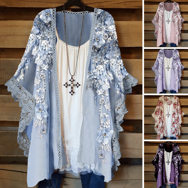 Cardigan en dentelle avec empiècements fleuris
